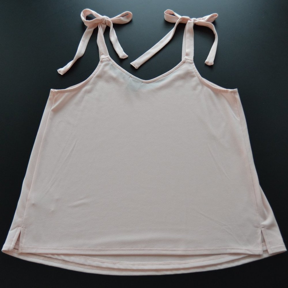 Kaari Blue flowy beautiful dressy  camisole / tank - Picture 3 of 3